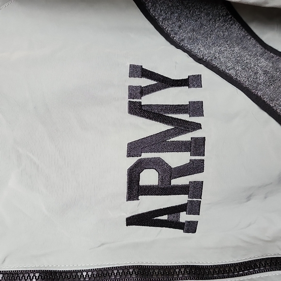 ARMY Vintage 80s Chevron Nylon Oversized Bomber Jacket Green Gray sz M - Picture 5 of 11